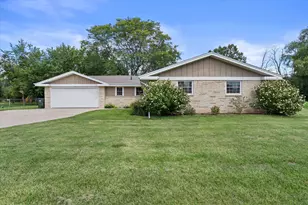 13728 W Honey Ln, New Berlin, WI 53151 - Photo 44