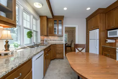 121 N Hartwell Ave, Waukesha, WI 53186 - Photo 4