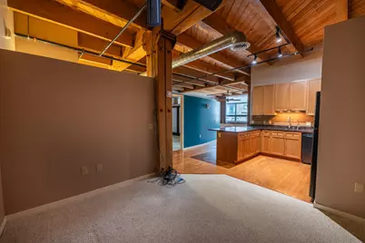 234 E Reservoir Ave #404, Milwaukee, WI 53212 - Photo 6
