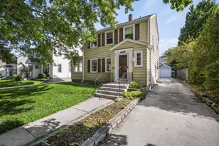 525 68th Pl, Kenosha, WI 53143 - Photo 2