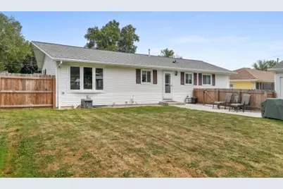 2015  Richmond Ave, Manitowoc, WI 54220 - Photo 28