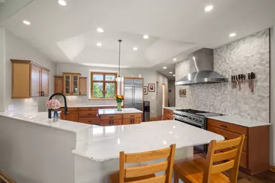 13445 N Laurel Ln, Mequon, WI 53097 - Photo 10