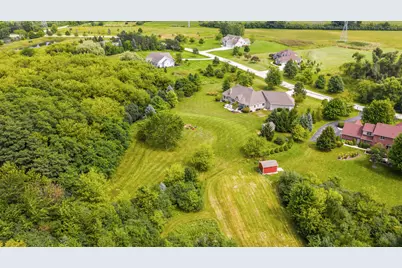 13445 N Laurel Ln, Mequon, WI 53097 - Photo 48