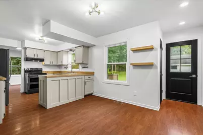 1013  Fairfield Ln, Farmington, WI 53090 - Photo 18