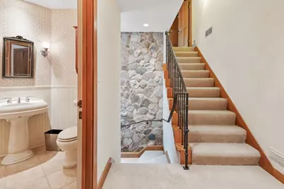 9910 N Corey Ln, Mequon, WI 53092 - Photo 24