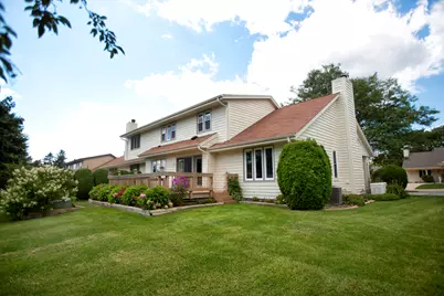 5360 S Cambridge Ln, Greenfield, WI 53221 - Photo 36