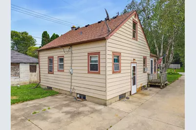 W347N5213  Elm Ave, Lac La Belle, WI 53069 - Photo 28