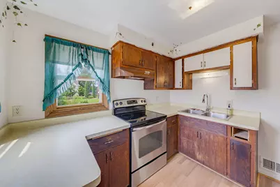 W347N5213  Elm Ave, Lac La Belle, WI 53069 - Photo 16