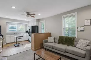 1679 N Cass St, Milwaukee, WI 53202 - Photo 16