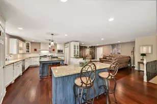 205 Kummrow Ct, Wales, WI 53183 - Photo 8