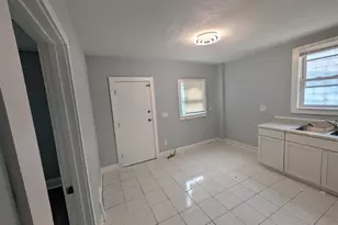 3026 S Hanson Ave, Milwaukee, WI 53207 - Photo 8
