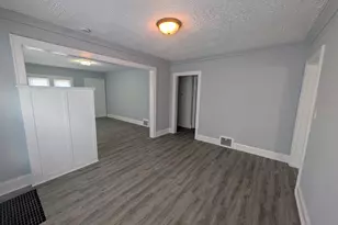 3026 S Hanson Ave, Milwaukee, WI 53207 - Photo 22