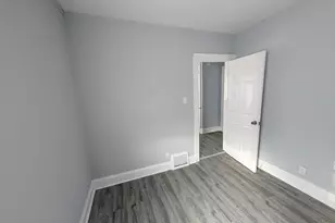 3026 S Hanson Ave, Milwaukee, WI 53207 - Photo 32
