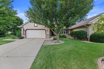 N66W15406  Raven Way Dr, Menomonee Falls, WI 53051 - Photo 1