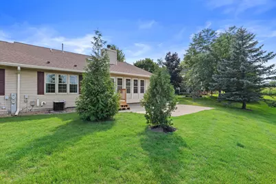 N66W15406  Raven Way Dr, Menomonee Falls, WI 53051 - Photo 32