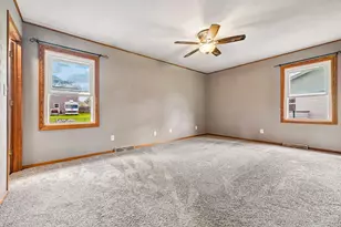 W163N10528 Ridgeview Ln, Germantown, WI 53022 - Photo 24
