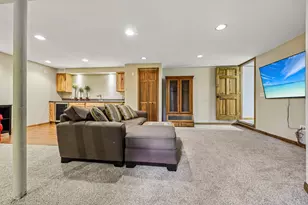 W163N10528 Ridgeview Ln, Germantown, WI 53022 - Photo 38