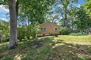 11605 W Mt Vernon Ave, Wauwatosa, WI 53226 - Photo 32