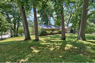 11605 W Mount Vernon Ave, Wauwatosa, WI 53226 - Photo 42
