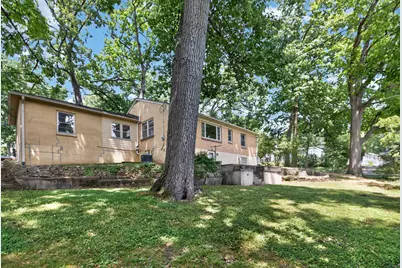 11605 W Mount Vernon Ave, Wauwatosa, WI 53226 - Photo 36