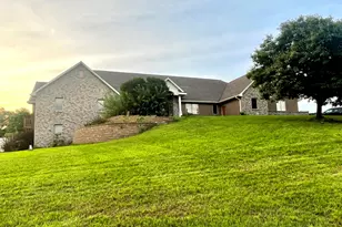 N779 Twin Knolls Dr, Koshkonong, WI 53538 - Photo 2