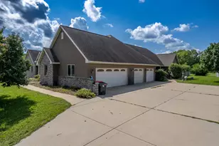 N779 Twin Knolls Dr, Koshkonong, WI 53538 - Photo 12