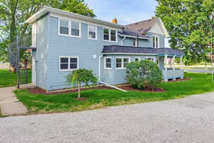 125 Parkview Dr, Milton, WI 53563 - Photo 2