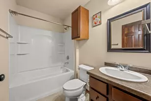2305 Rustic Woods Ct, Waukesha, WI 53188 - Photo 22