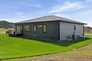 1313 Leo Dr, Holmen, WI 54636 - Photo 34