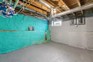 2636 W Hayes Ave, Milwaukee, WI 53215 - Photo 24
