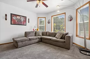 2636 W Hayes Ave, Milwaukee, WI 53215 - Photo 6