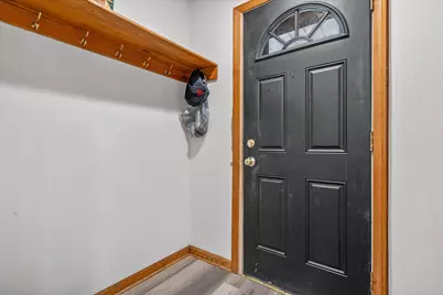 2636 W Hayes Ave, Milwaukee, WI 53215 - Photo 12