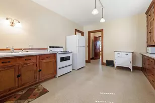 564 7th St, Winona, MN 55987 - Photo 14