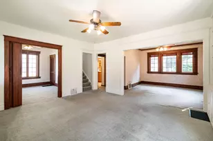 827 Oakland Ave, Waukesha, WI 53186 - Photo 6
