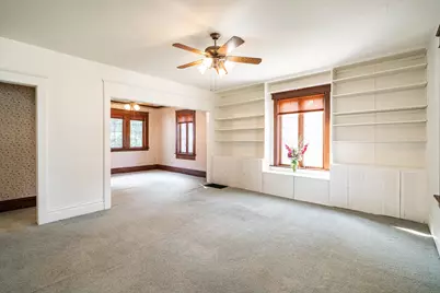 827  Oakland Ave, Waukesha, WI 53186 - Photo 4