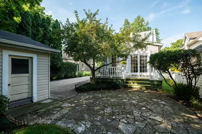 827  Oakland Ave, Waukesha, WI 53186 - Photo 46