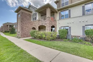 2933 W Drexel Ave, Franklin, WI 53132 - Photo 22