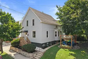 915 E Homer St, Milwaukee, WI 53207 - Photo 1