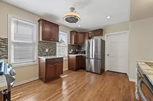 915 E Homer St, Milwaukee, WI 53207 - Photo 10