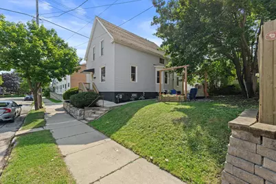 915 E Homer St, Milwaukee, WI 53207 - Photo 2