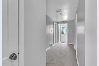 2836 S 10th St, Sheboygan, WI 53081 - Photo 12