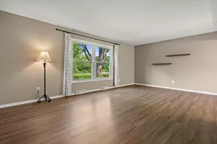 W277S4070 Green Country Rd, Waukesha, WI 53189 - Photo 6