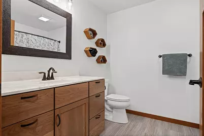 929  Rolling Oaks Dr, Onalaska, WI 54650 - Photo 24