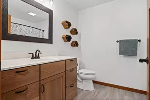 929 Rolling Oaks Dr, Onalaska, WI 54650 - Photo 24