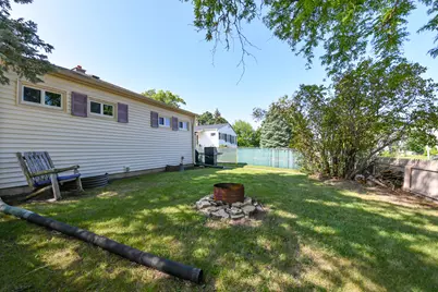 860  Genesee St #862, Waukesha, WI 53186 - Photo 32