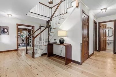 1520 W Manor Ln, River Hills, WI 53217 - Photo 6