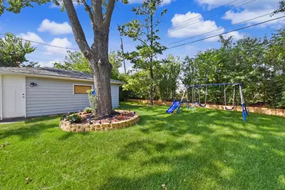 6715 N 78th St, Milwaukee, WI 53223 - Photo 28
