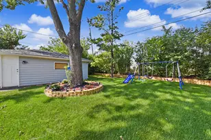 6715 N 78th St, Milwaukee, WI 53223 - Photo 28