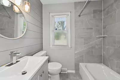 6715 N 78th St, Milwaukee, WI 53223 - Photo 14