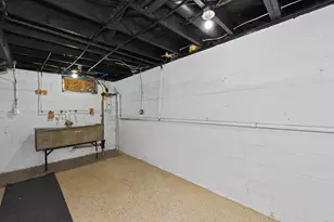 6715 N 78th St, Milwaukee, WI 53223 - Photo 26